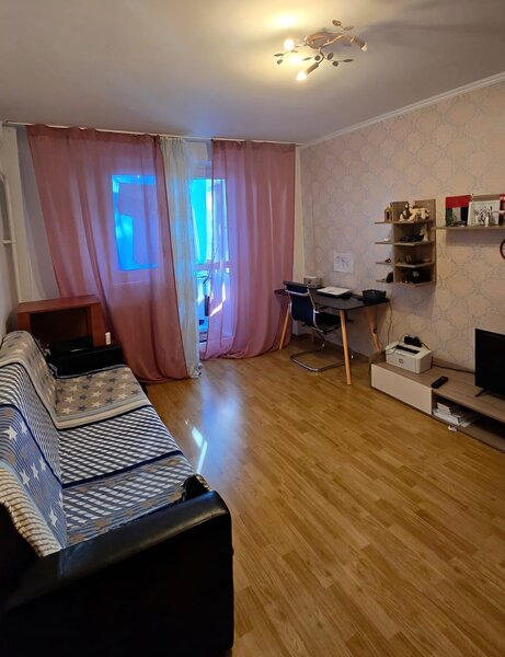 Dorobanti, Perla, metrou, decomandat,